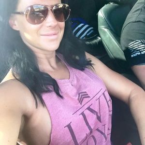 Meet your Posher, Tami